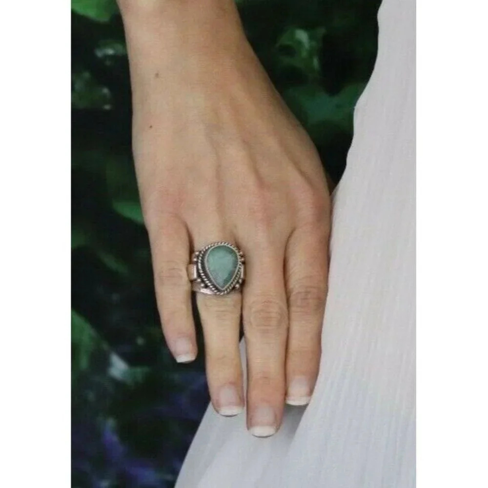 Sterling Silver Green Gemstone Ring Size 6 1/2 Large Chunky Ring - Picture 2 of 8